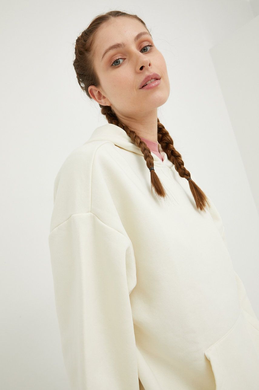 Reebok Classic bluza femei, culoarea bej, neted answear.ro imagine noua