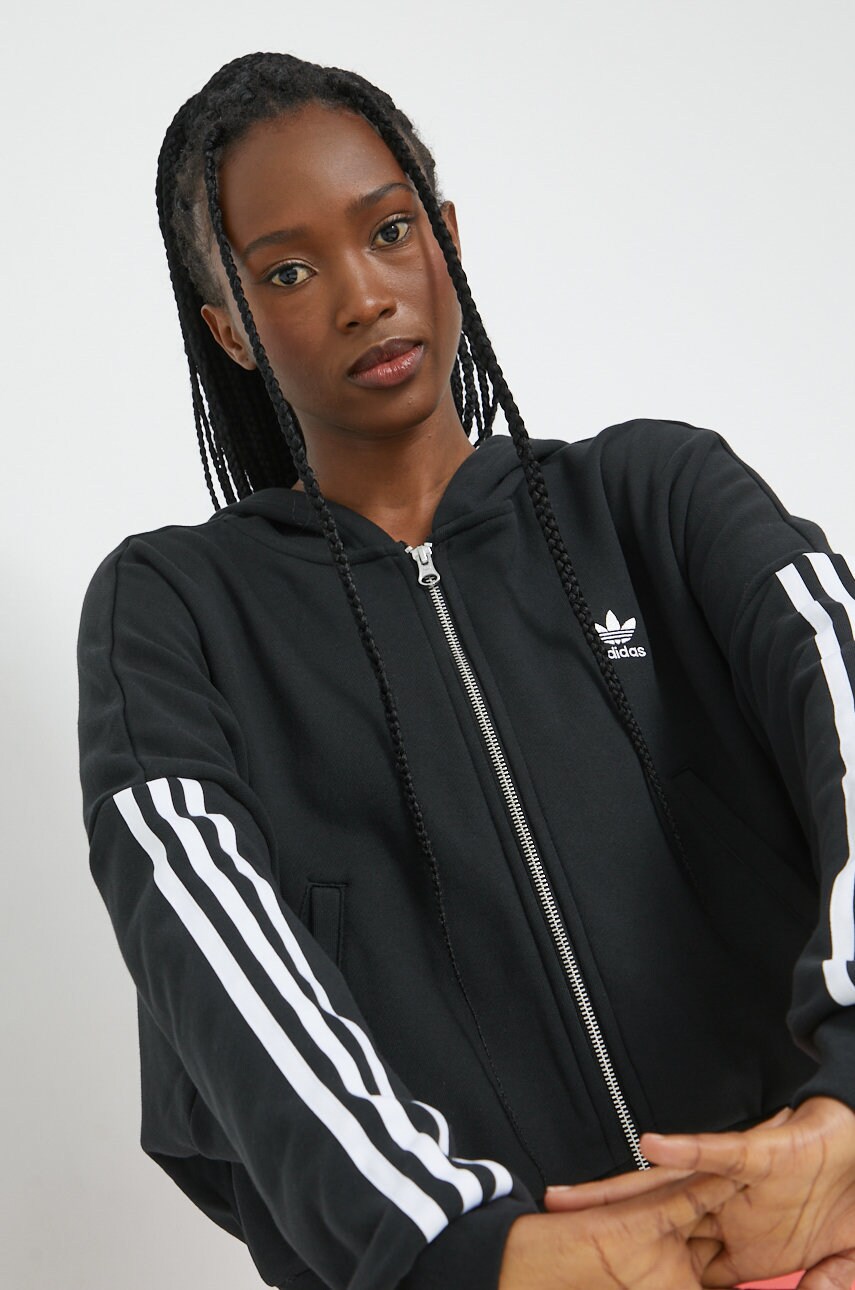 

Бавовняна кофта adidas Originals жіноча колір чорний з аплікацією