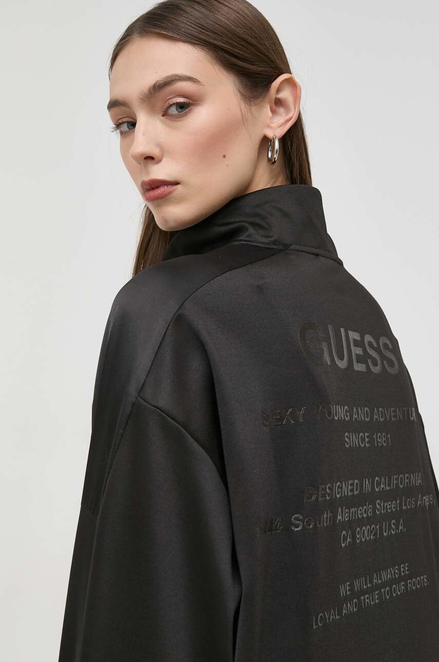 

Суичър Guess в черно с принт, Черен