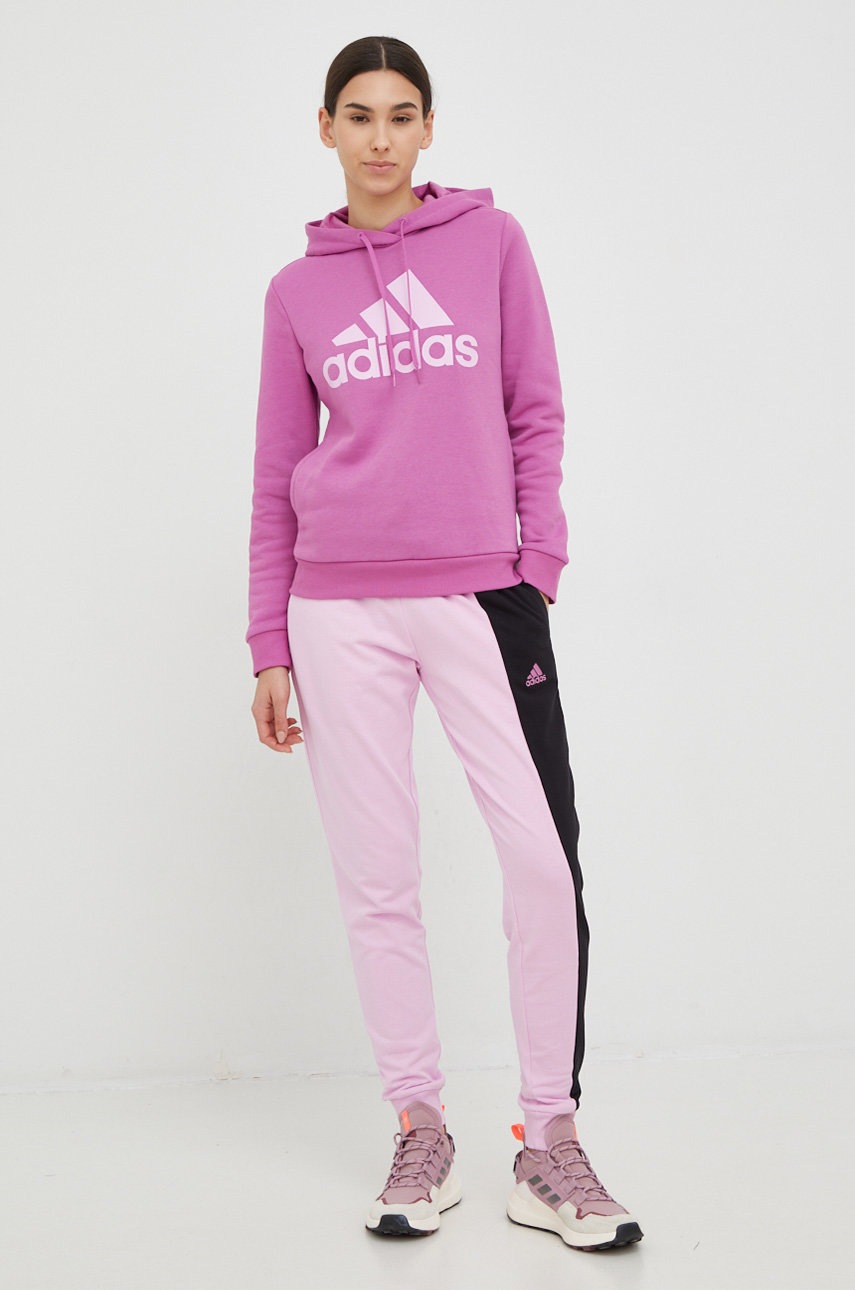 

Кофта adidas жіноча колір рожевий з капюшоном з принтом