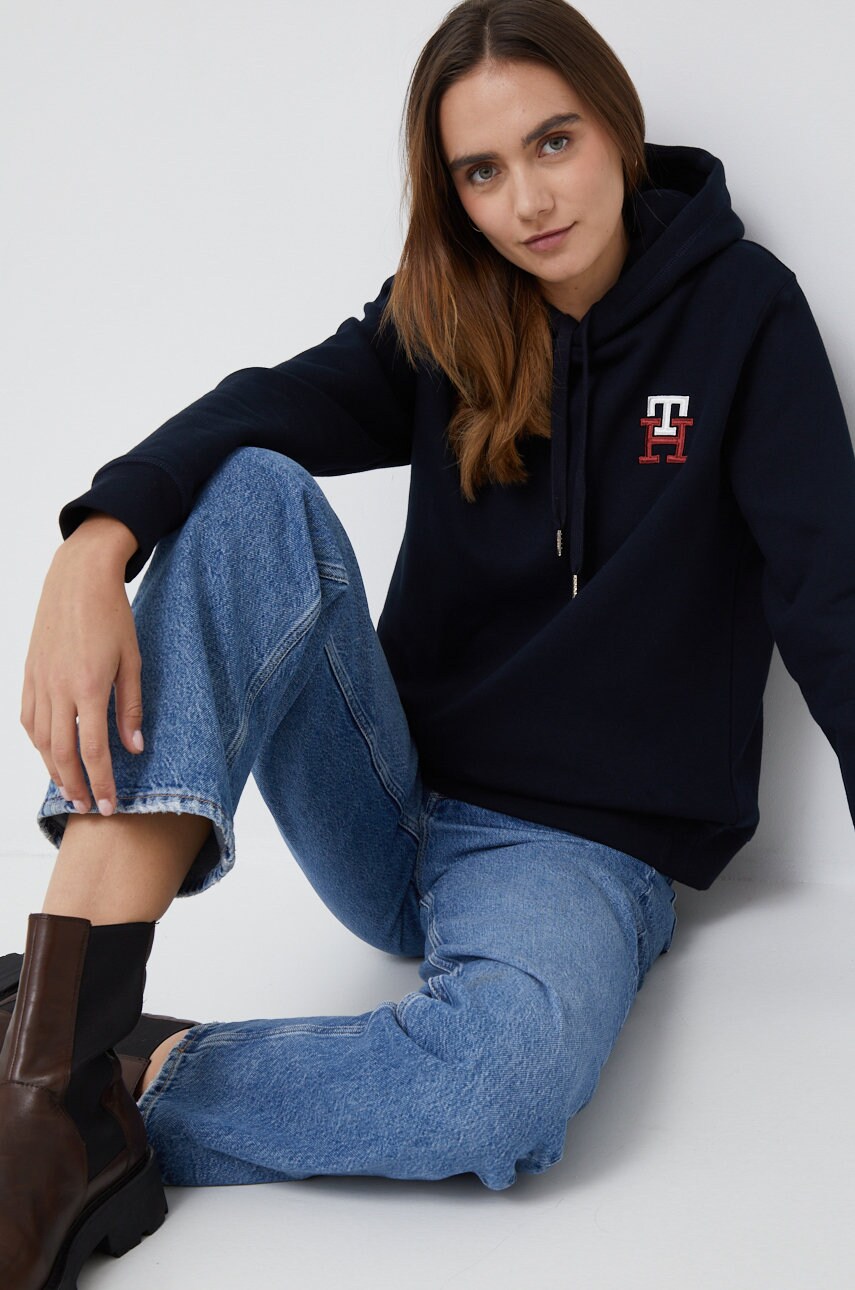 

Кофта Tommy Hilfiger жіноча колір синій з аплікацією