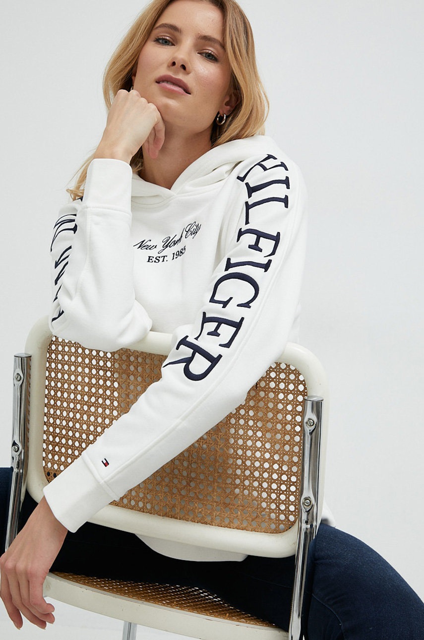 

Суичър Tommy Hilfiger в бяло с качулка с принт, Бял