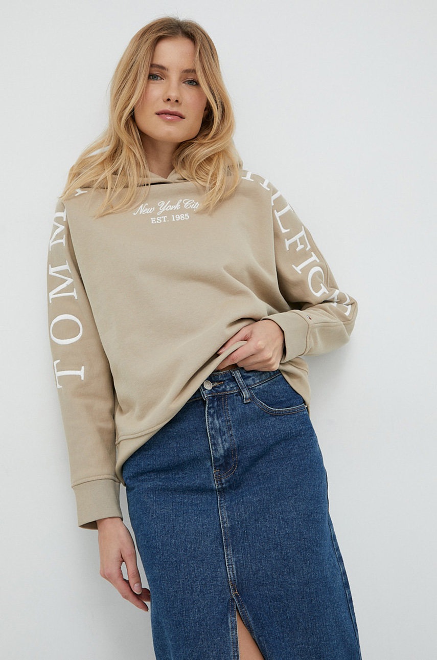 

Суичър Tommy Hilfiger в бежово с качулка с принт, Бежов