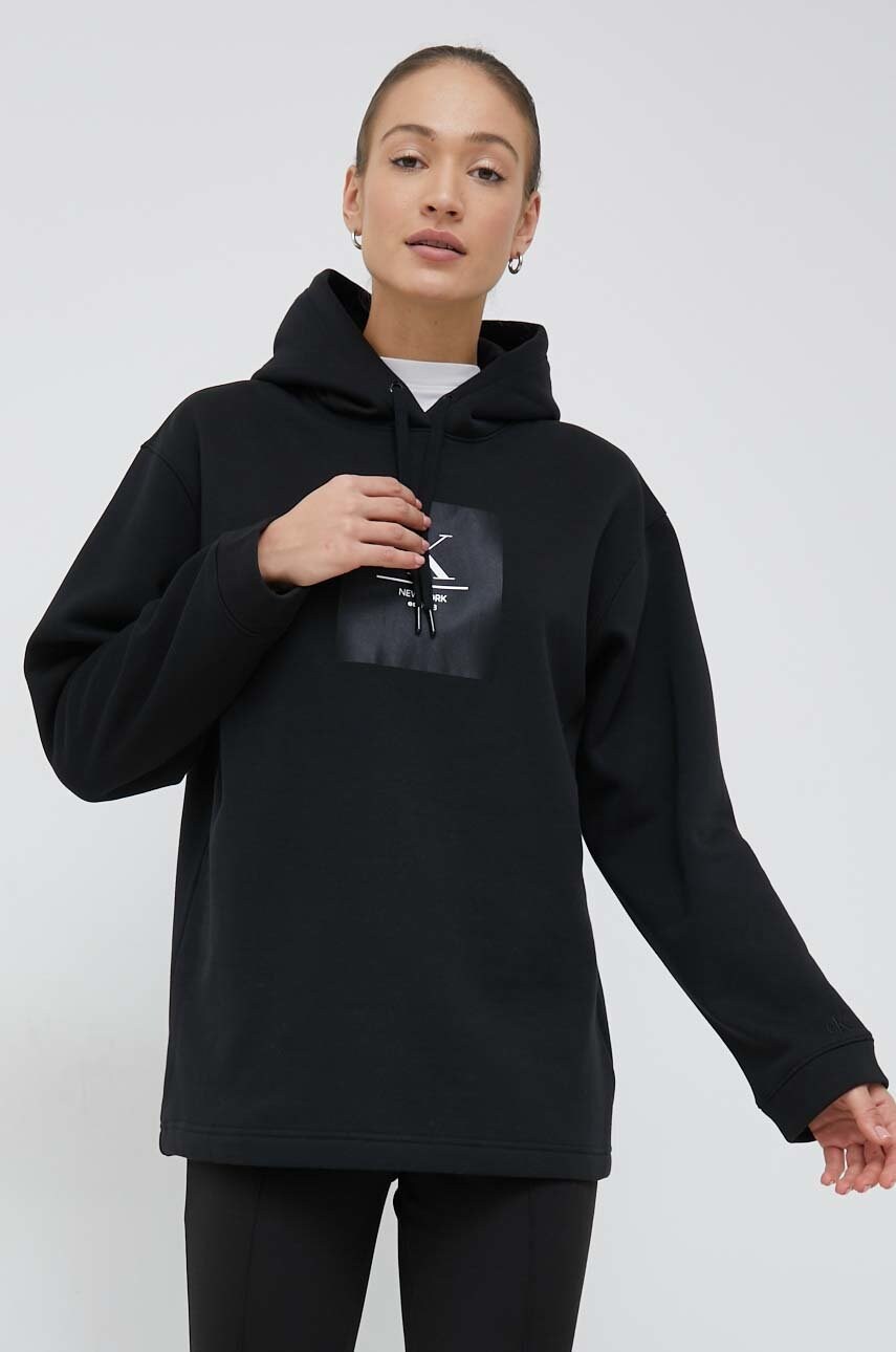 

Суичър Calvin Klein Jeans в черно с принт, Черен