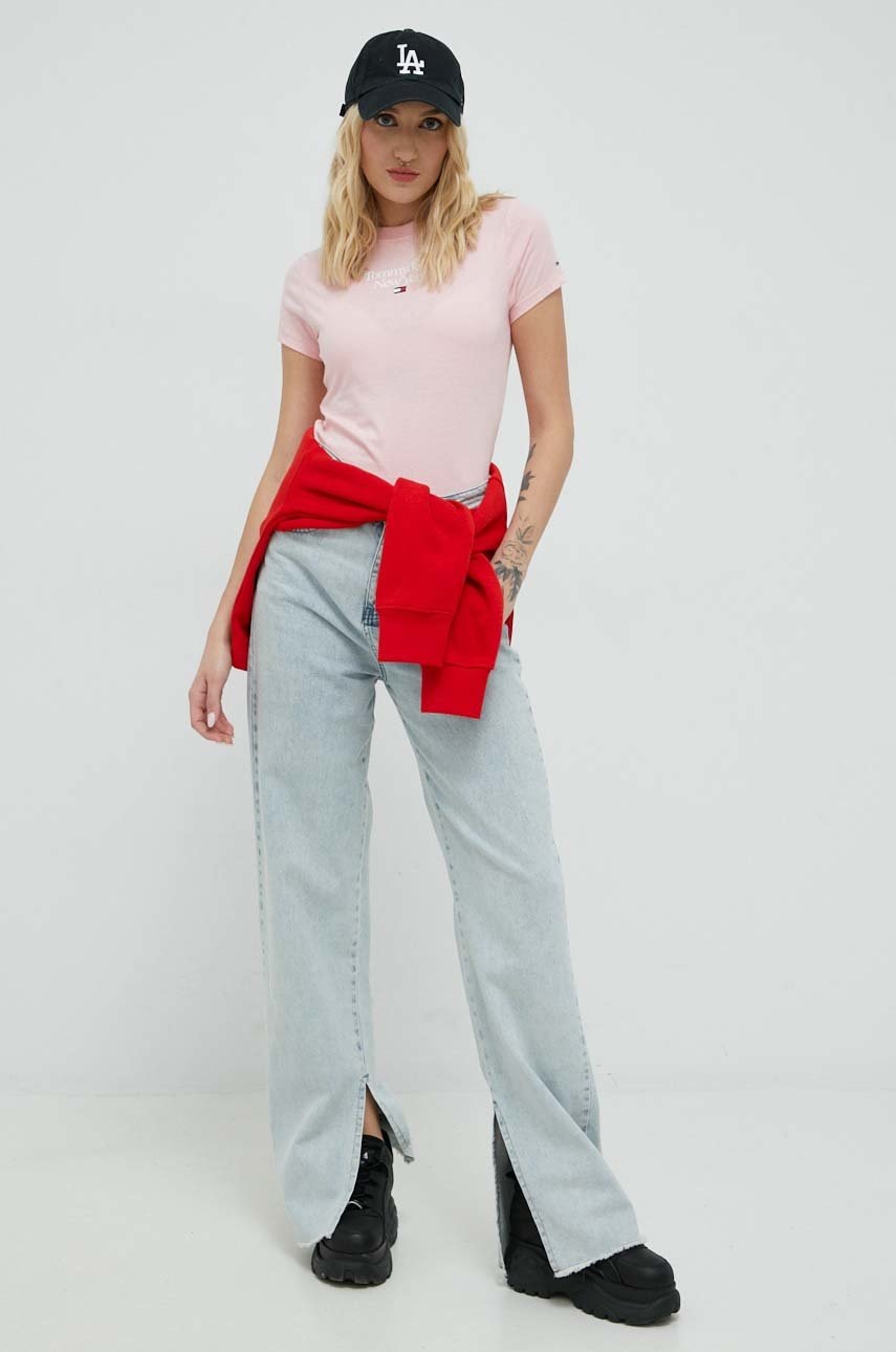 

Кофта Tommy Jeans женская цвет красный с аппликацией