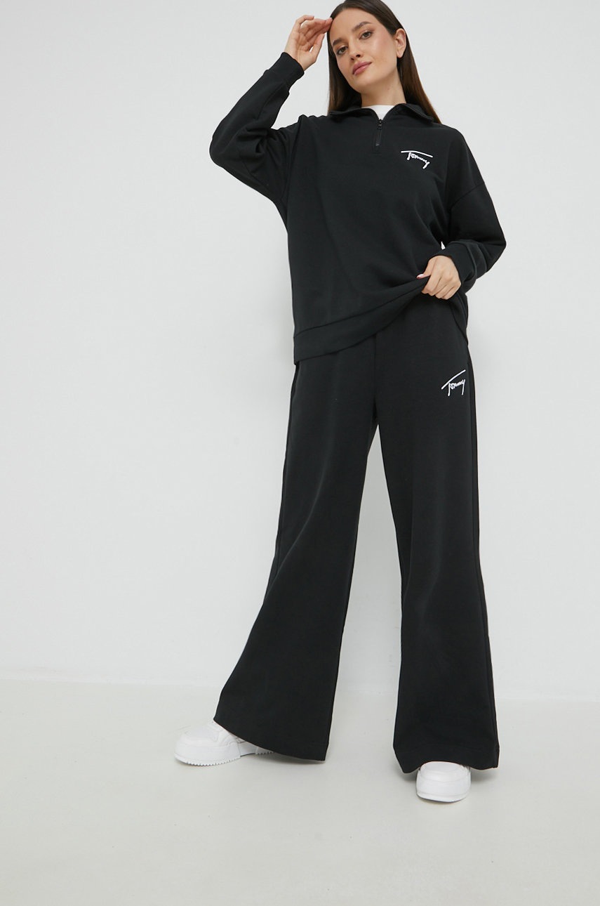 

Кофта Tommy Jeans женская цвет чёрный с аппликацией
