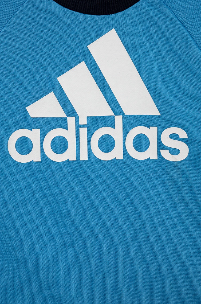 

Детский спортивный костюм adidas