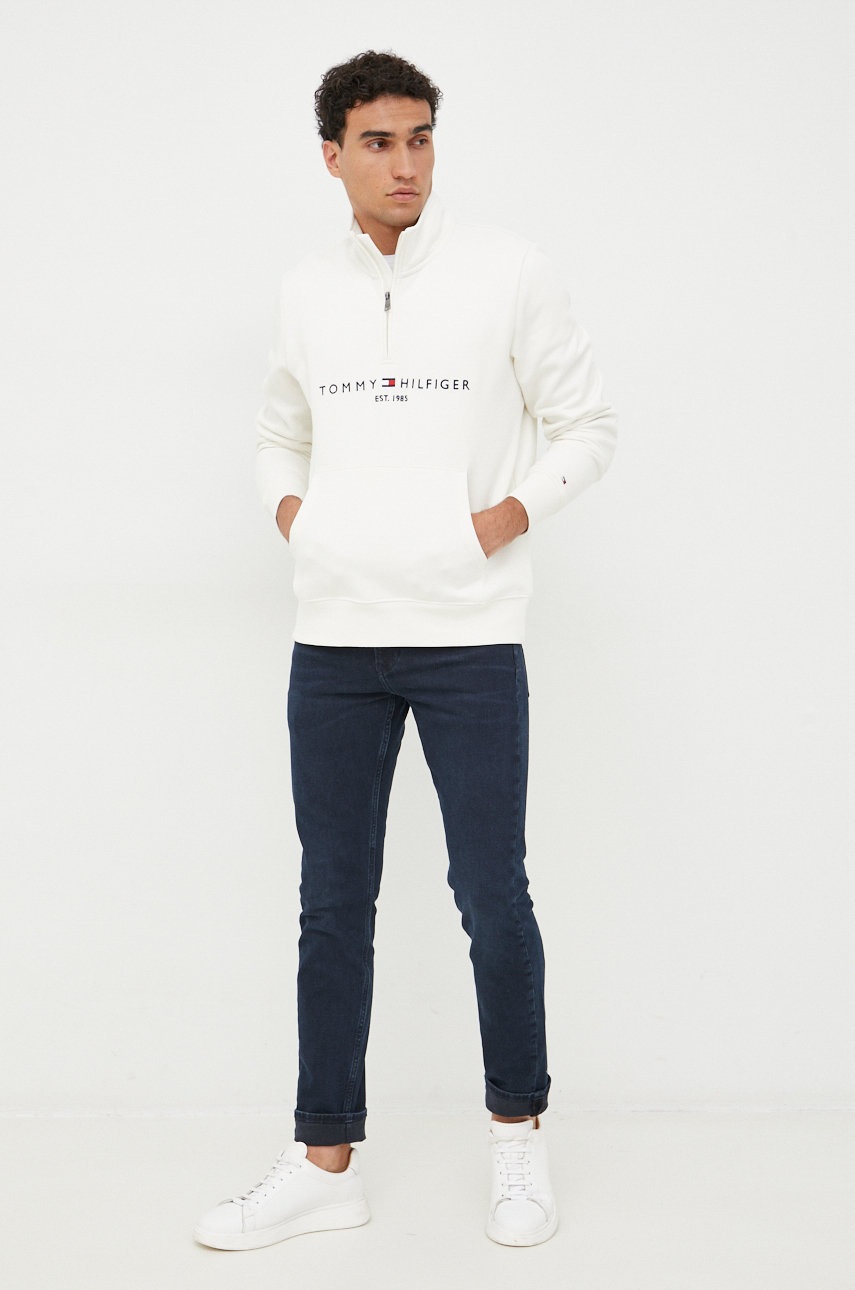 

Кофта Tommy Hilfiger чоловіча колір білий з аплікацією