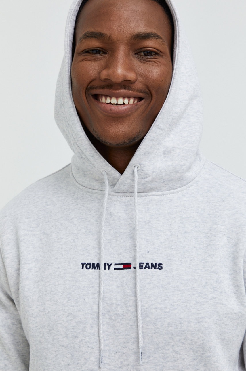 

Суичър Tommy Jeans в сиво с апликация, Сив