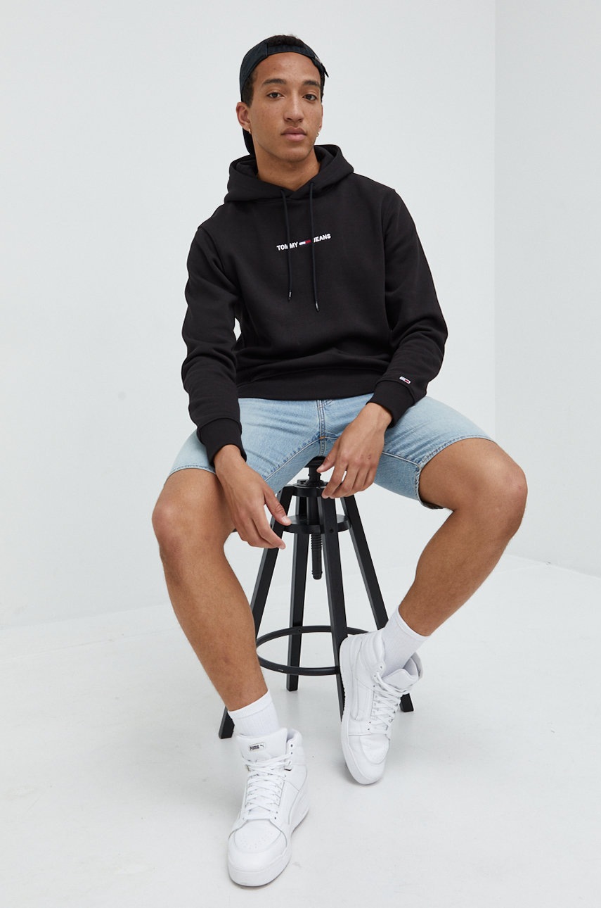 

Суичър Tommy Jeans в черно с апликация, Черен