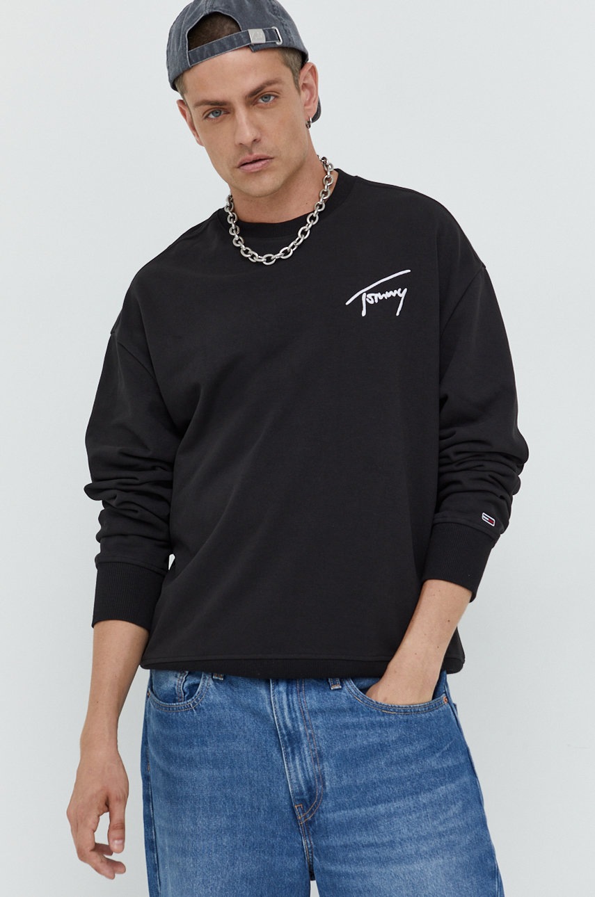 

Суичър Tommy Jeans в черно с апликация, Черен