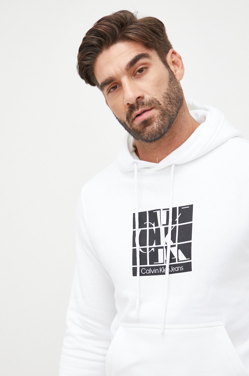 

Суичър Calvin Klein Jeans в бяло с принт, Бял