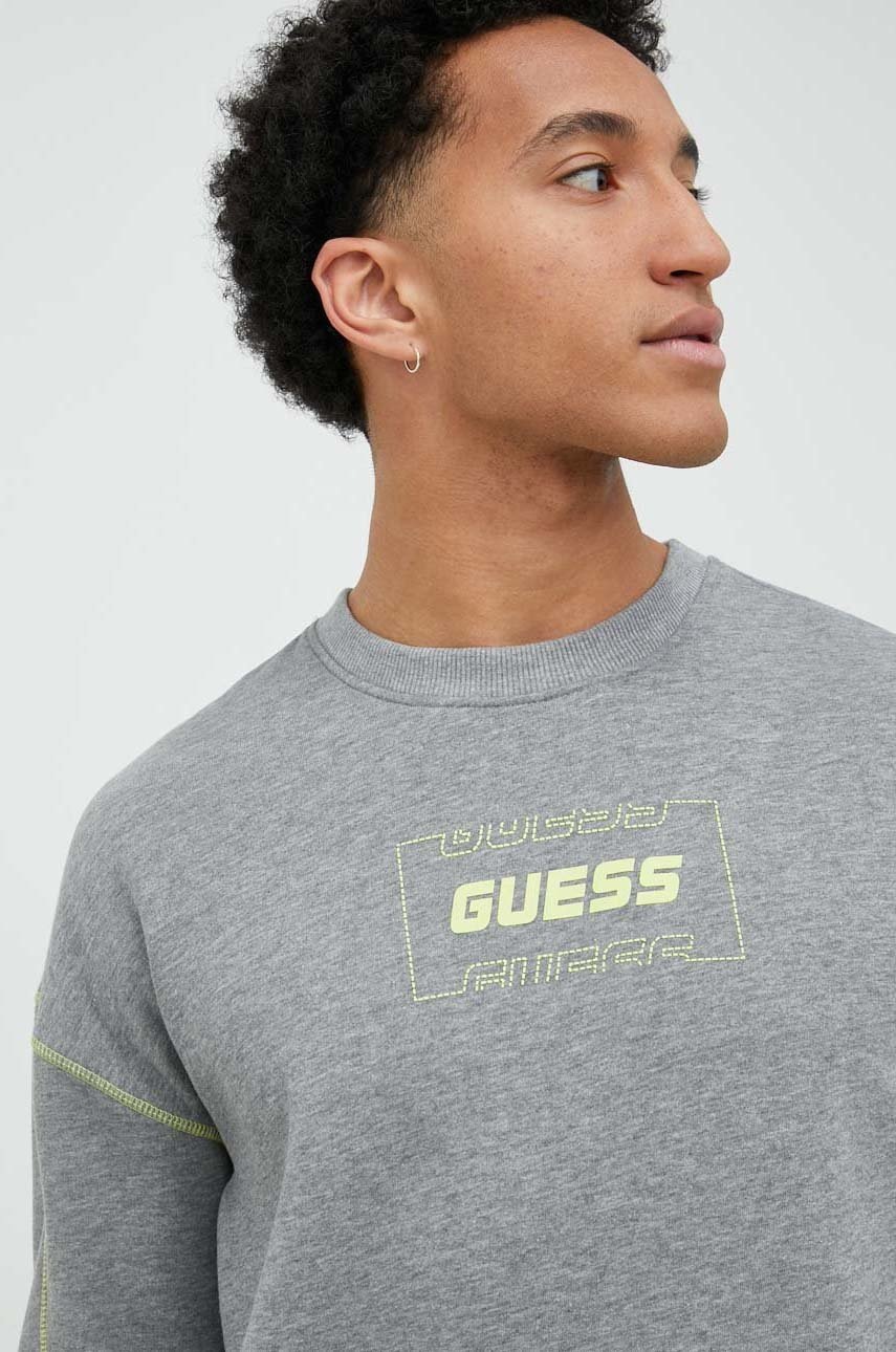 

Суичър Guess в тъмносиньо с принт, Сив