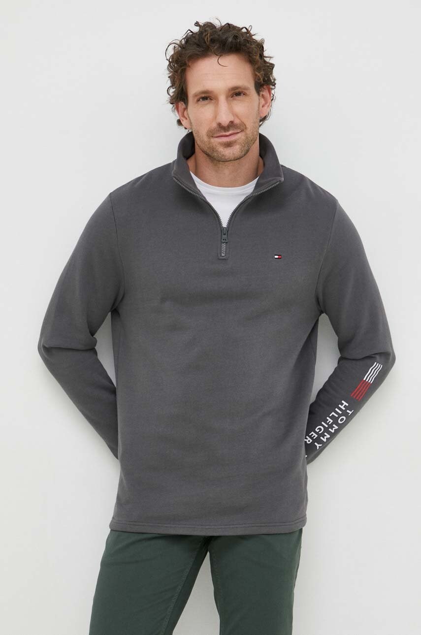 

Суичър Tommy Hilfiger в сиво с принт, Сив