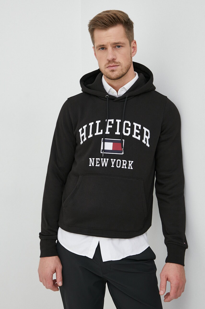 

Суичър Tommy Hilfiger в черно с изчистен дизайн, Черен