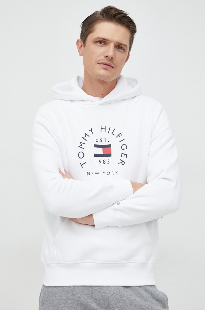 

Суичър Tommy Hilfiger в бяло с принт, Бял