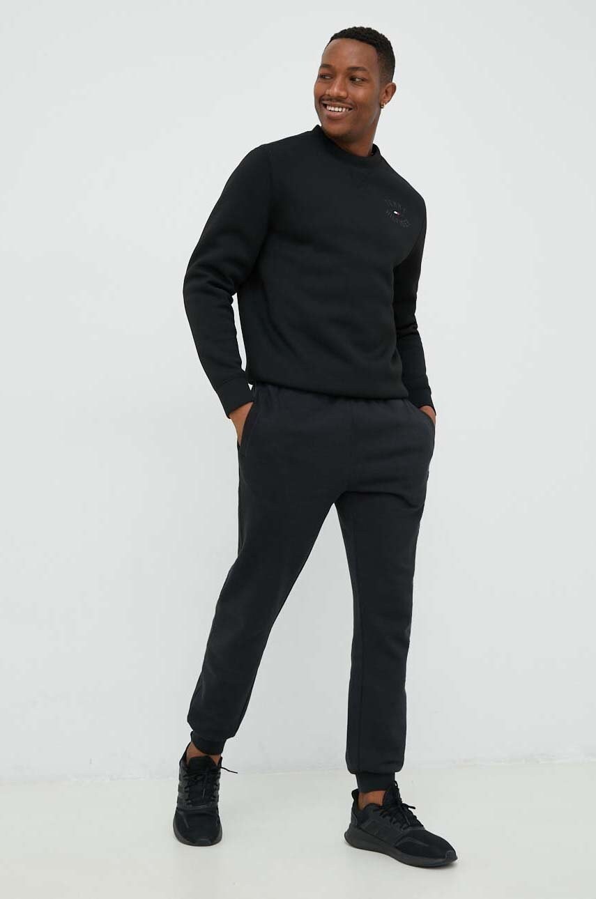 

Кофта Tommy Hilfiger чоловіча колір чорний з принтом