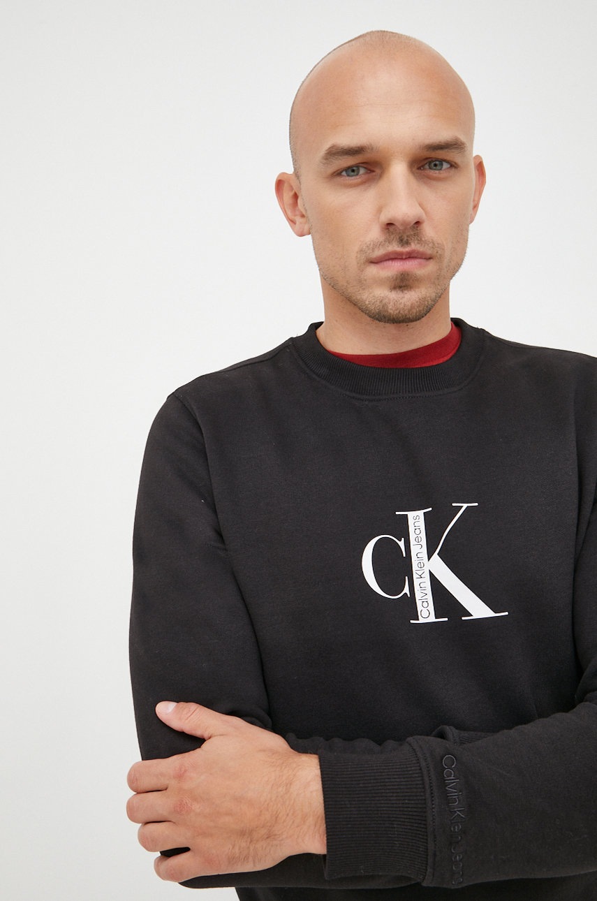 

Суичър Calvin Klein Jeans в черно с принт, Черен