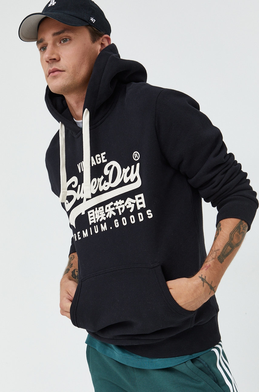 Superdry bluza barbati, culoarea negru, cu glugă, cu imprimeu