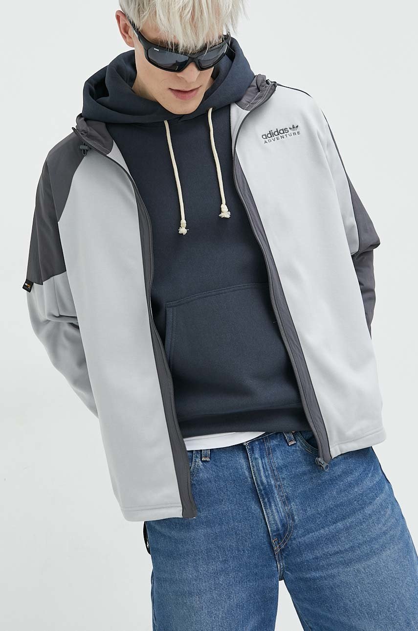 

Суичър adidas Originals Hyperturf Adventure в сиво с качулка с апликация, Сив