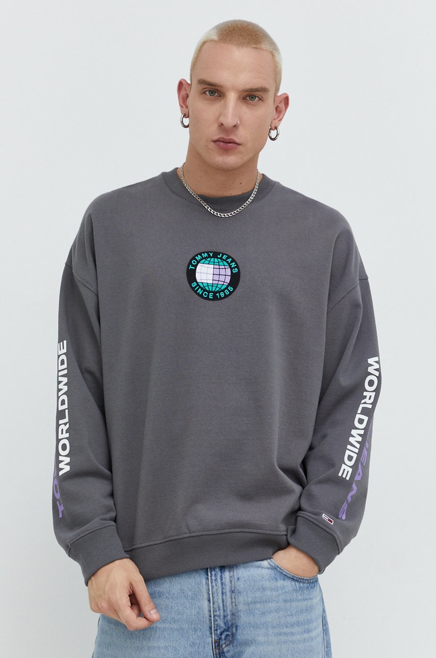 

Памучен суичър Tommy Jeans в сиво с апликация, Сив
