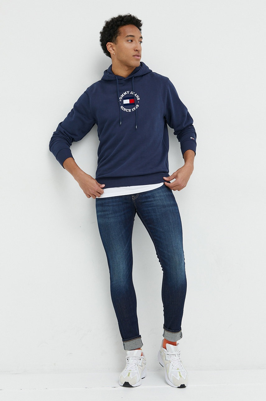 

Хлопковая кофта Tommy Jeans мужская цвет синий с капюшоном с аппликацией