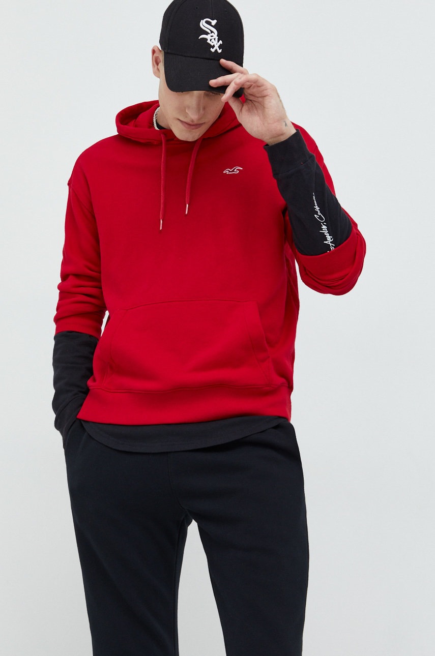 

Суичър Hollister Co. в червено с качулка с изчистен дизайн, Червен