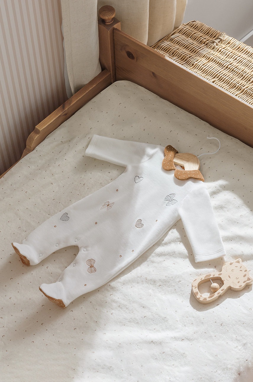 

Mayoral Newborn Бебешки ританки, Бежов