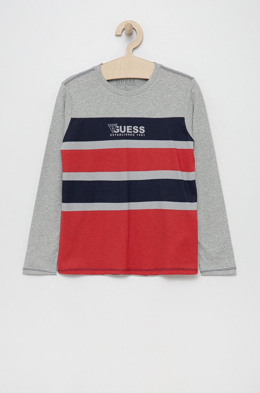 Хлопковый детский лонгслив Guess цвет красный однотонный Хлопковый детский лонгслив Guess цвет красный однотонный