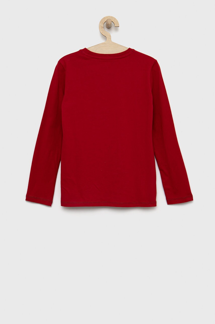 

Хлопковый детский лонгслив Guess цвет красный с принтом