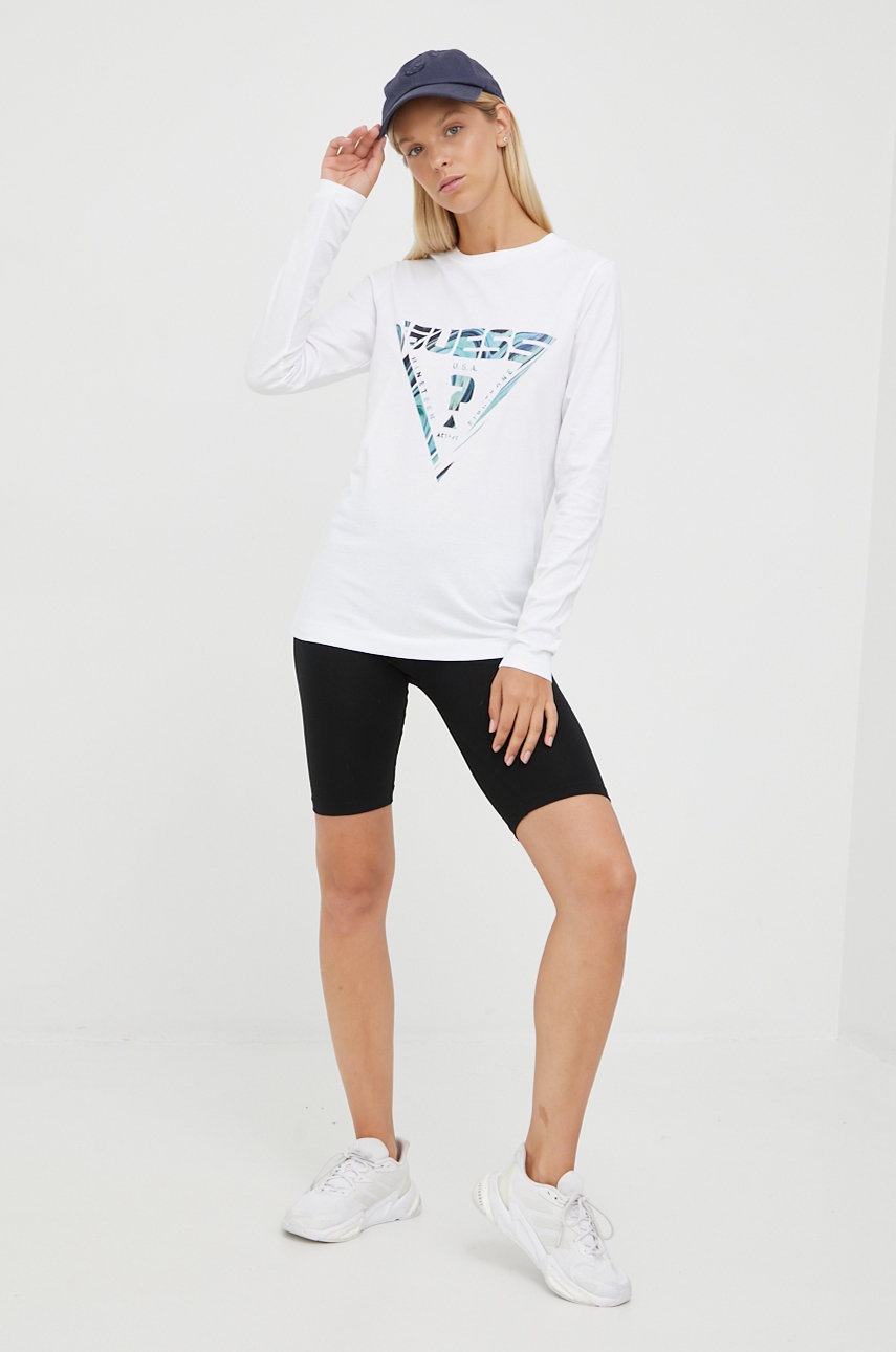 

Хлопковый лонгслив Guess цвет белый
