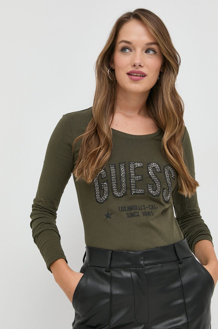 

Бавовняний лонгслів Guess колір зелений