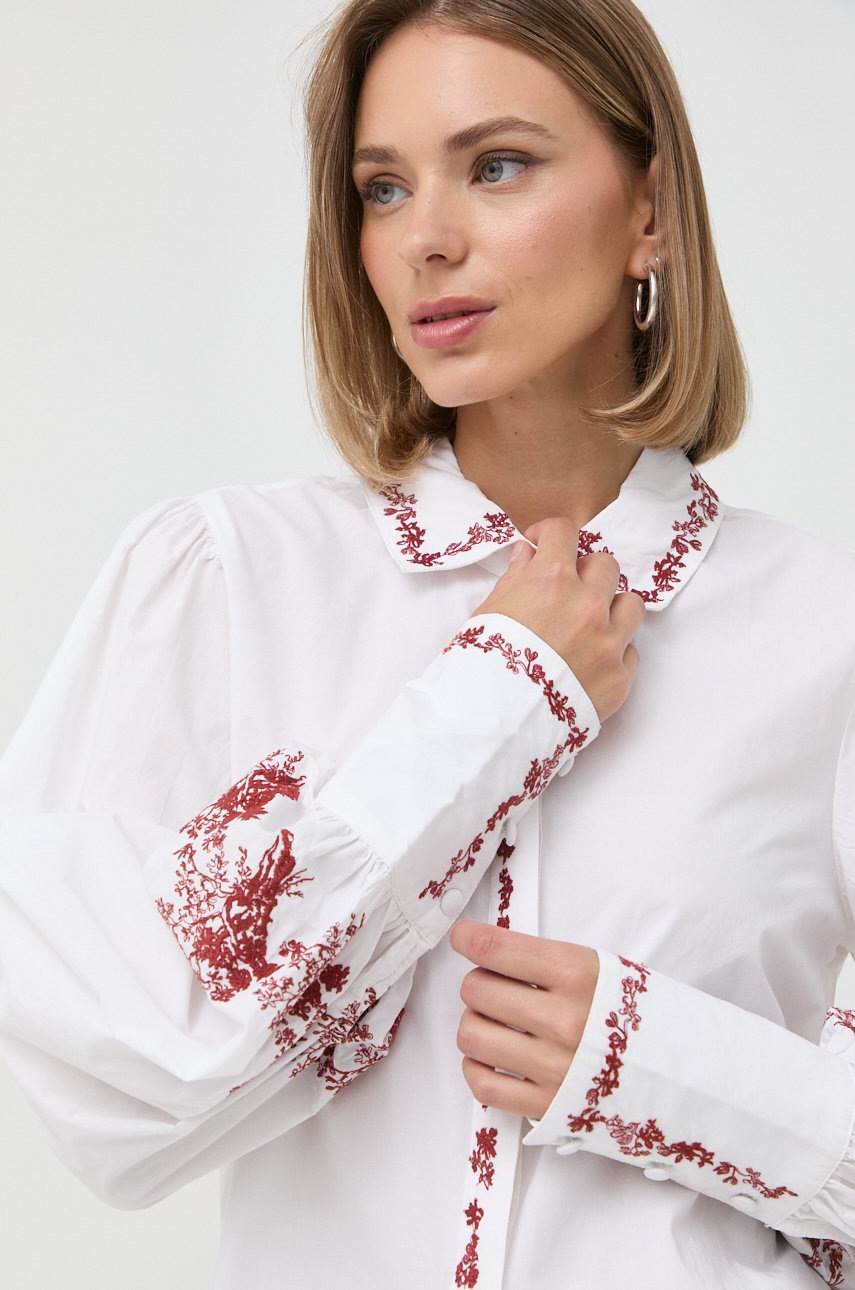 

Памучна риза Guess дамска в бяло със стандартна кройка с класическа яка, Бял