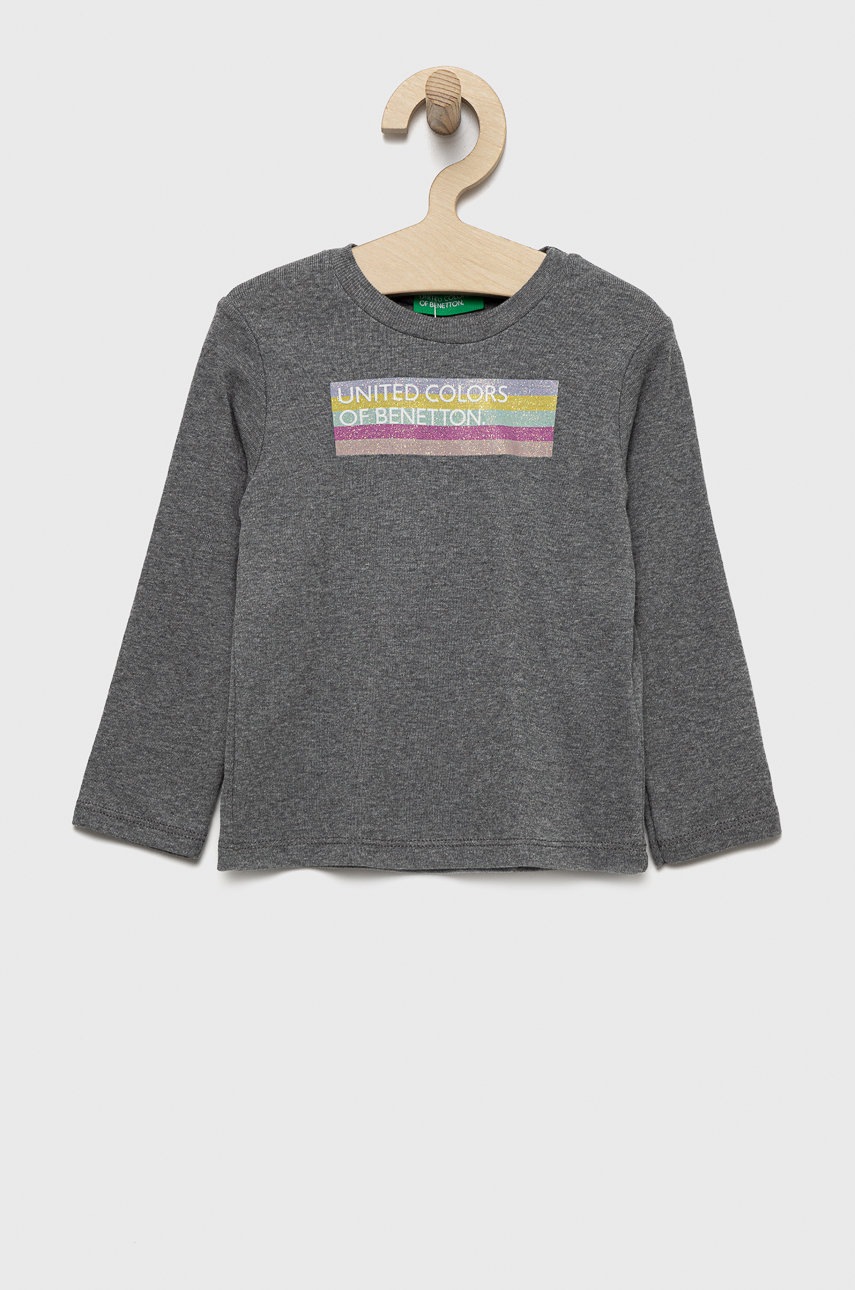 

Хлопковый детский лонгслив United Colors of Benetton цвет серый