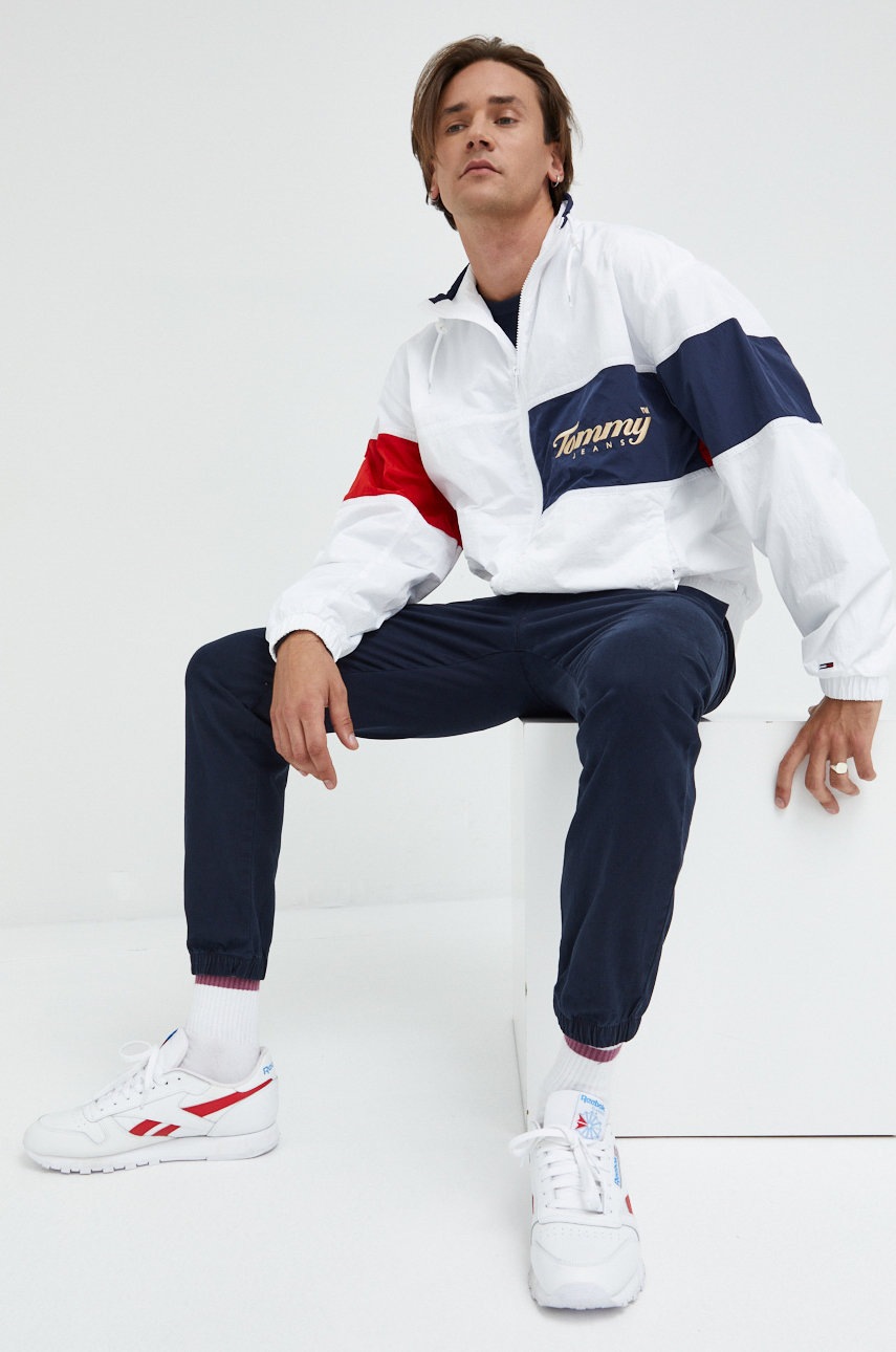 

Бавовняний лонгслів Jack & Jones Jcotech колір синій з принтом