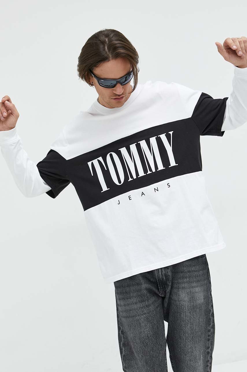 

Памучна блуза с дълги ръкави Tommy Jeans в бяло с принт, Бял
