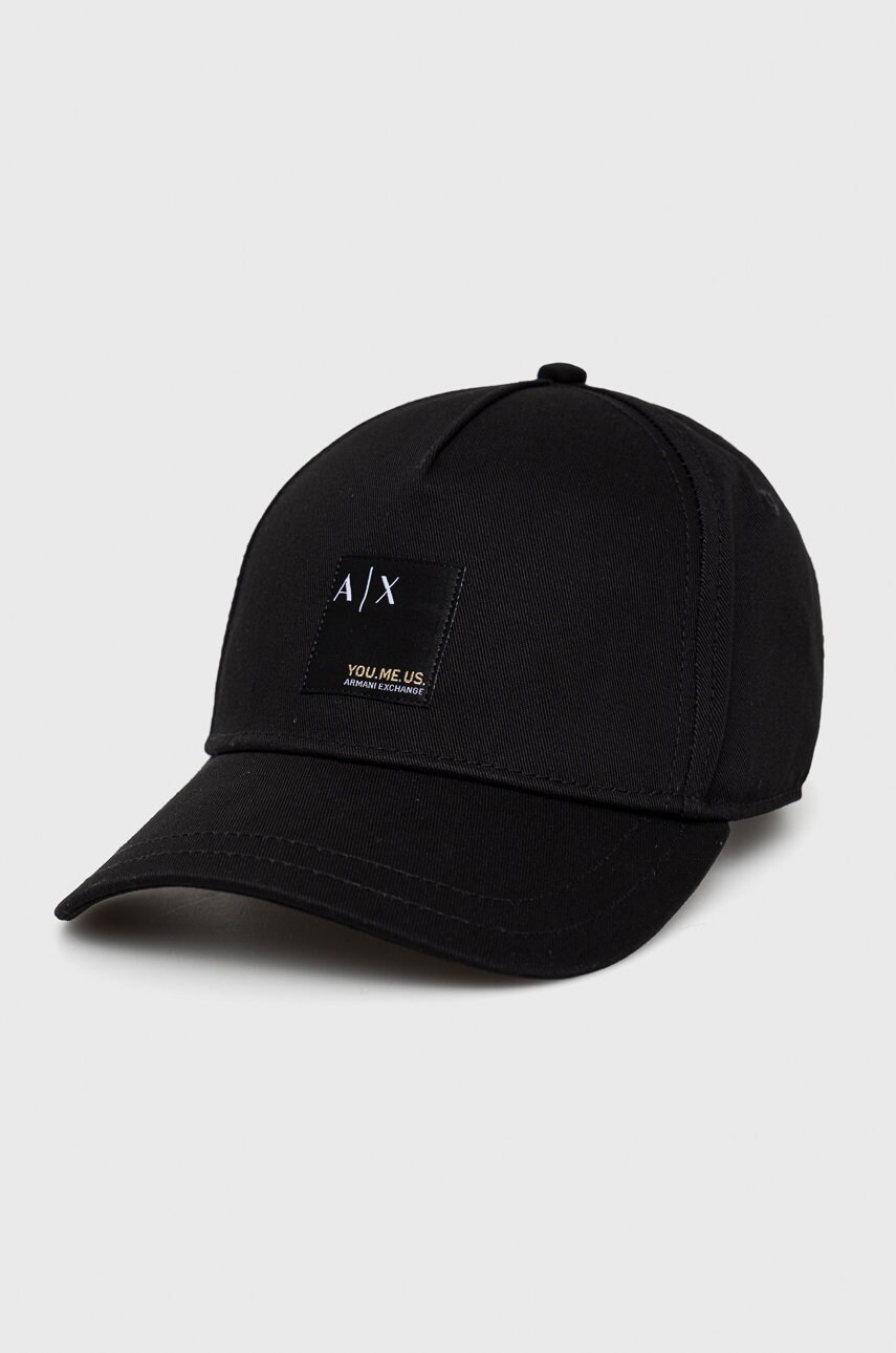 

Памучна шапка с козирка Armani Exchange в черно с изчистен дизайн, Черен