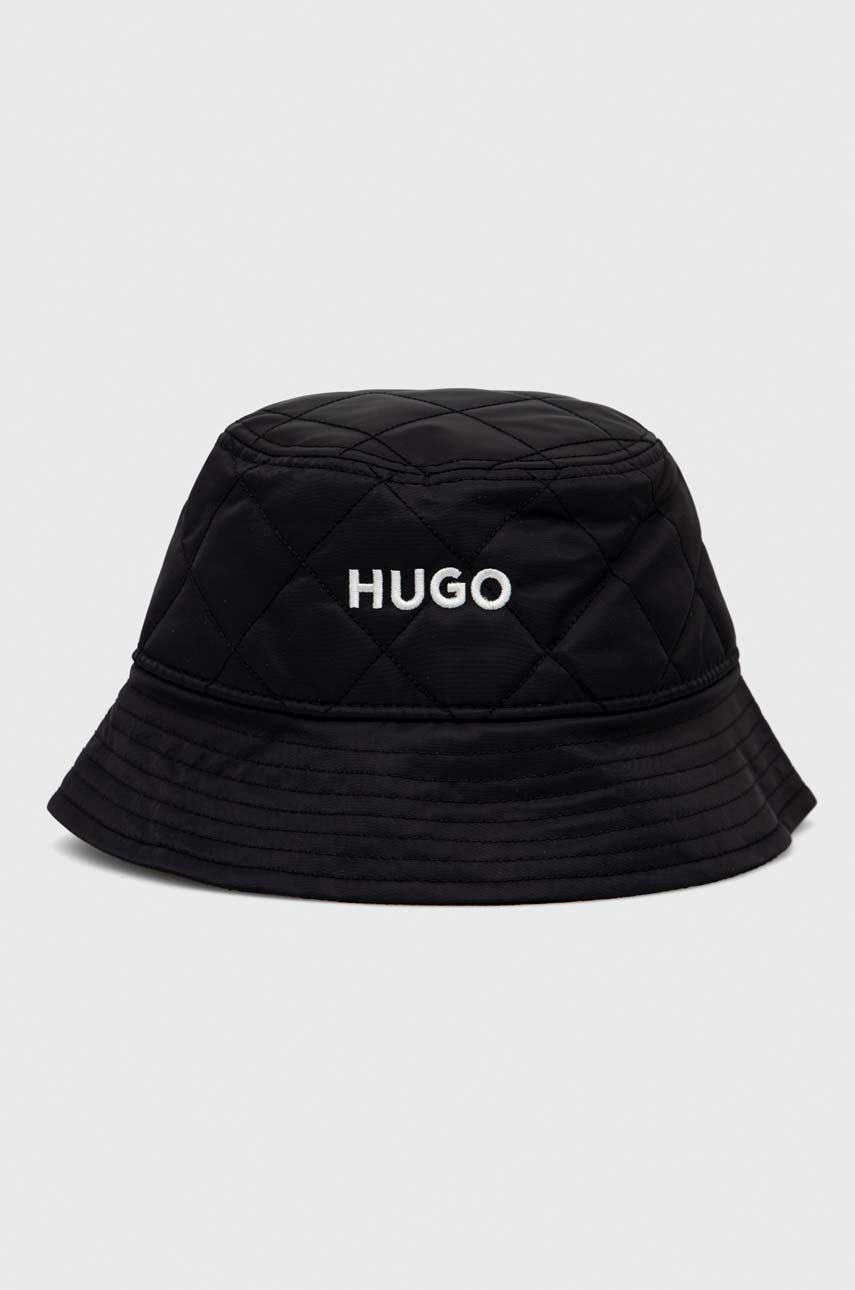 

Шапка HUGO в черно с фина плетка, Черен
