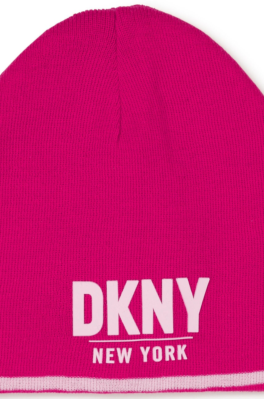 Дитяча шапка Dkny колір рожевий з тонкого трикотажу Дитяча шапка Dkny колір рожевий з тонкого трикотажу