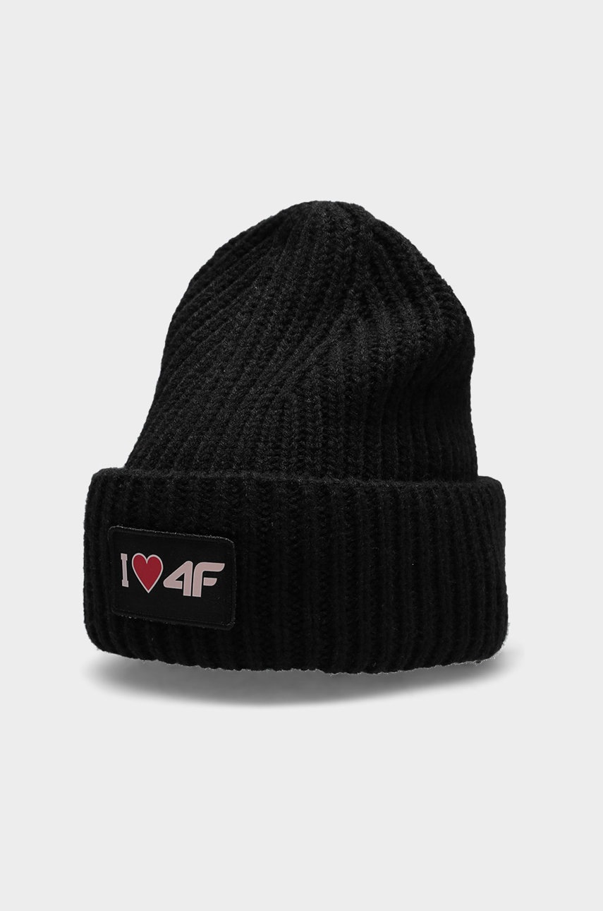 

Детска шапка 4F в черно, Черен