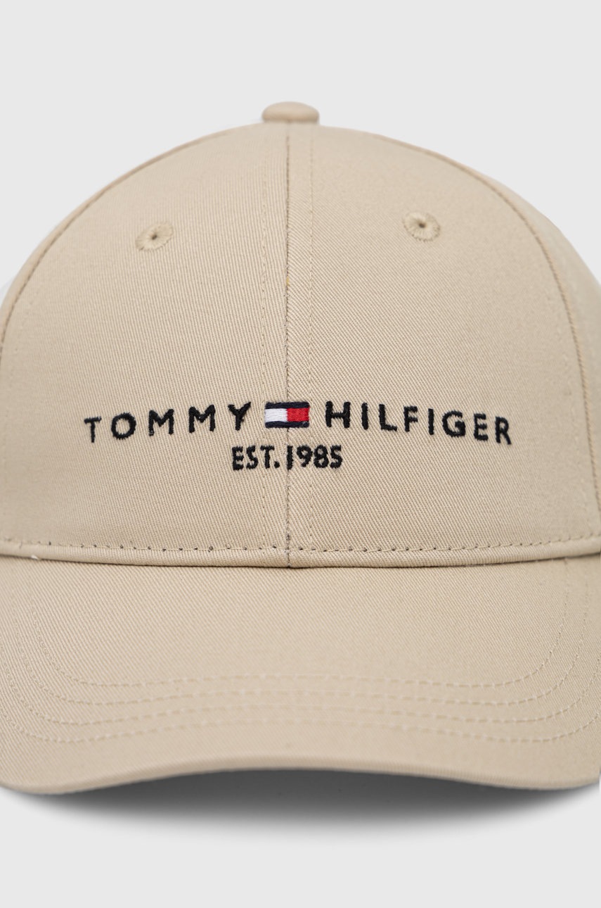 

Детская хлопковая кепка Tommy Hilfiger цвет бежевый с аппликацией