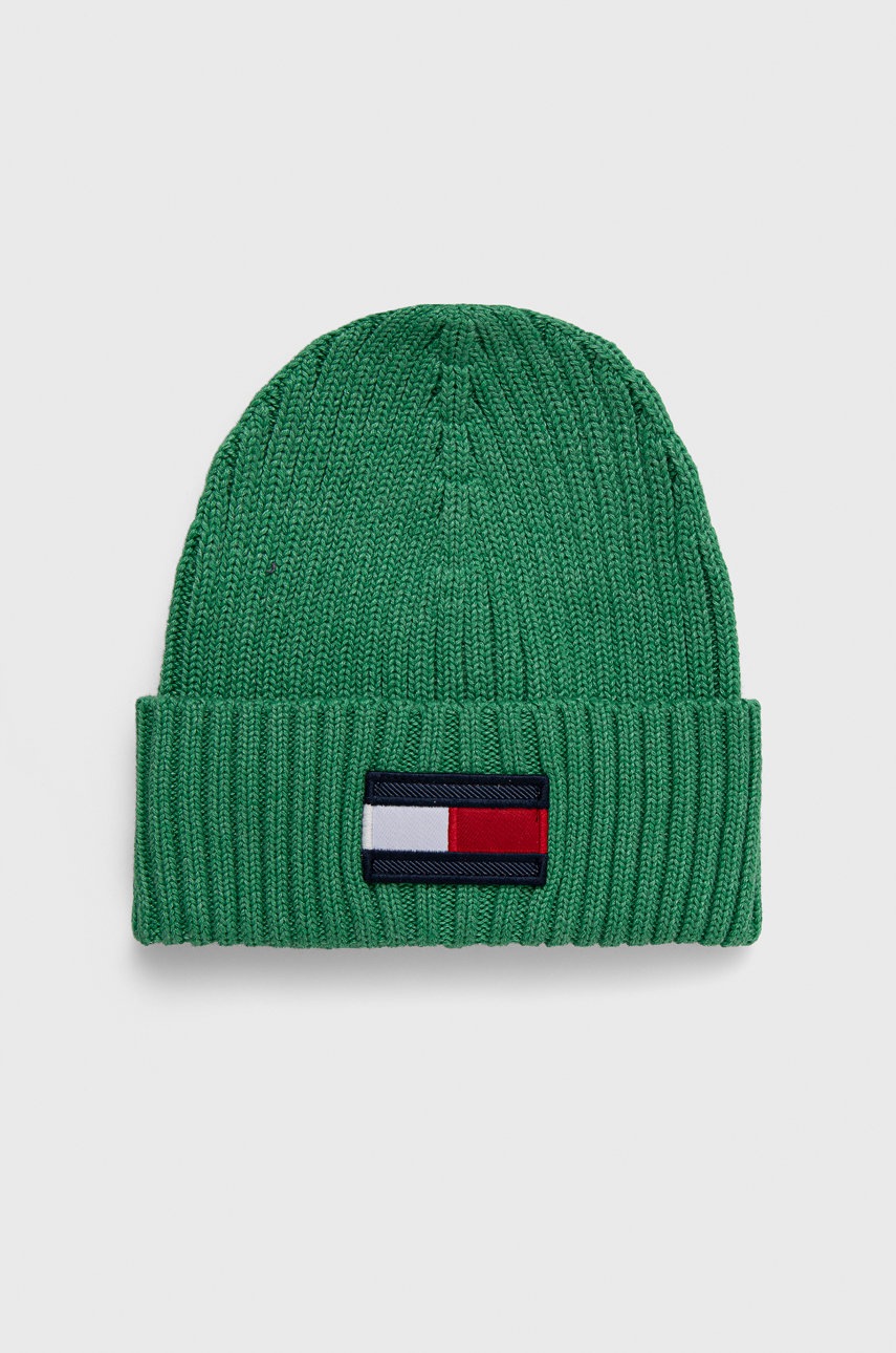 

Детска шапка Tommy Hilfiger в зелено от плътен трикотаж, Зелен