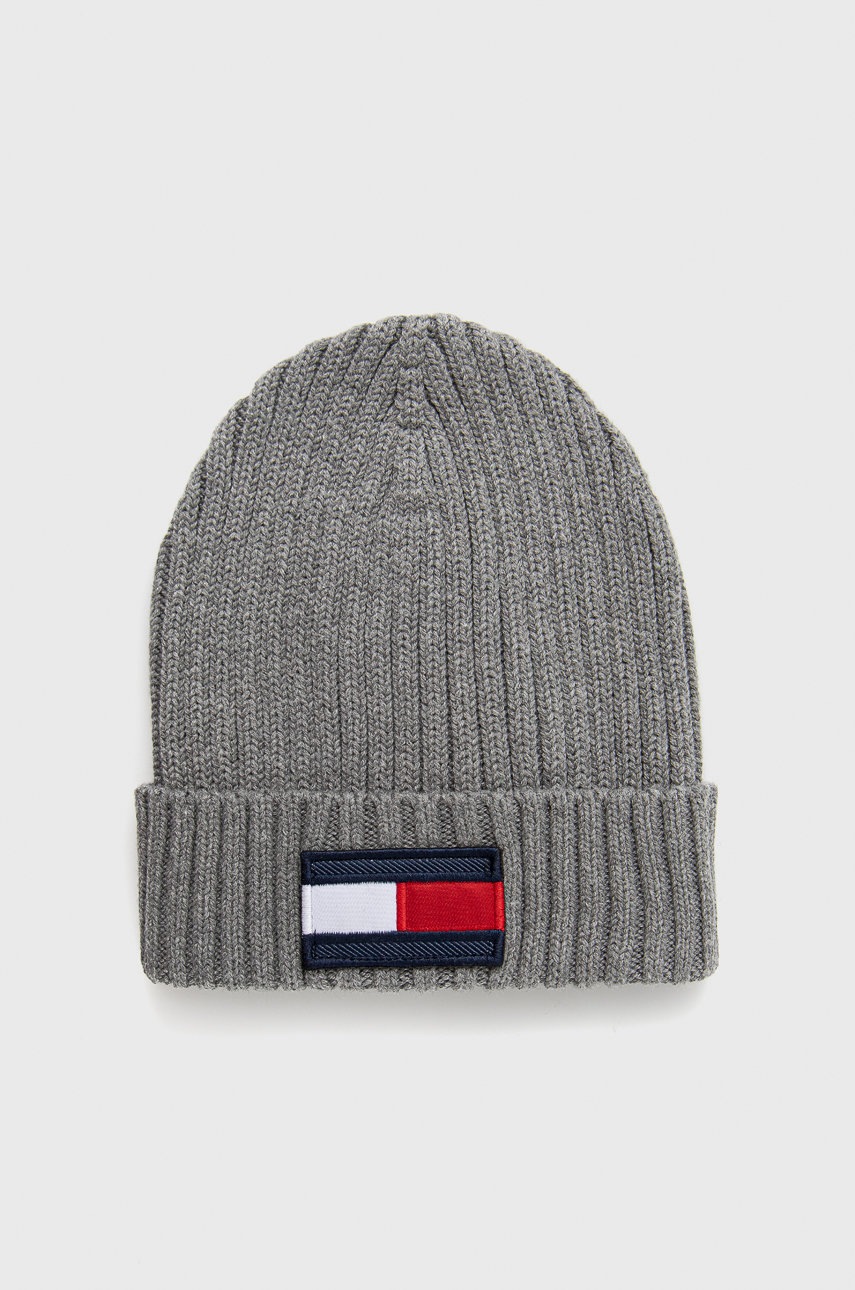 

Детская шапка Tommy Hilfiger цвет серый из толстого трикотажа