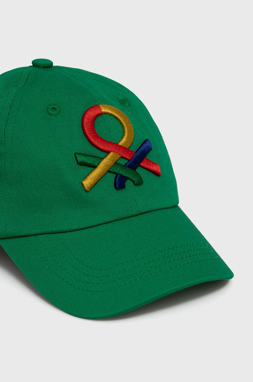 

United Colors of Benetton колір зелений з аплікацією