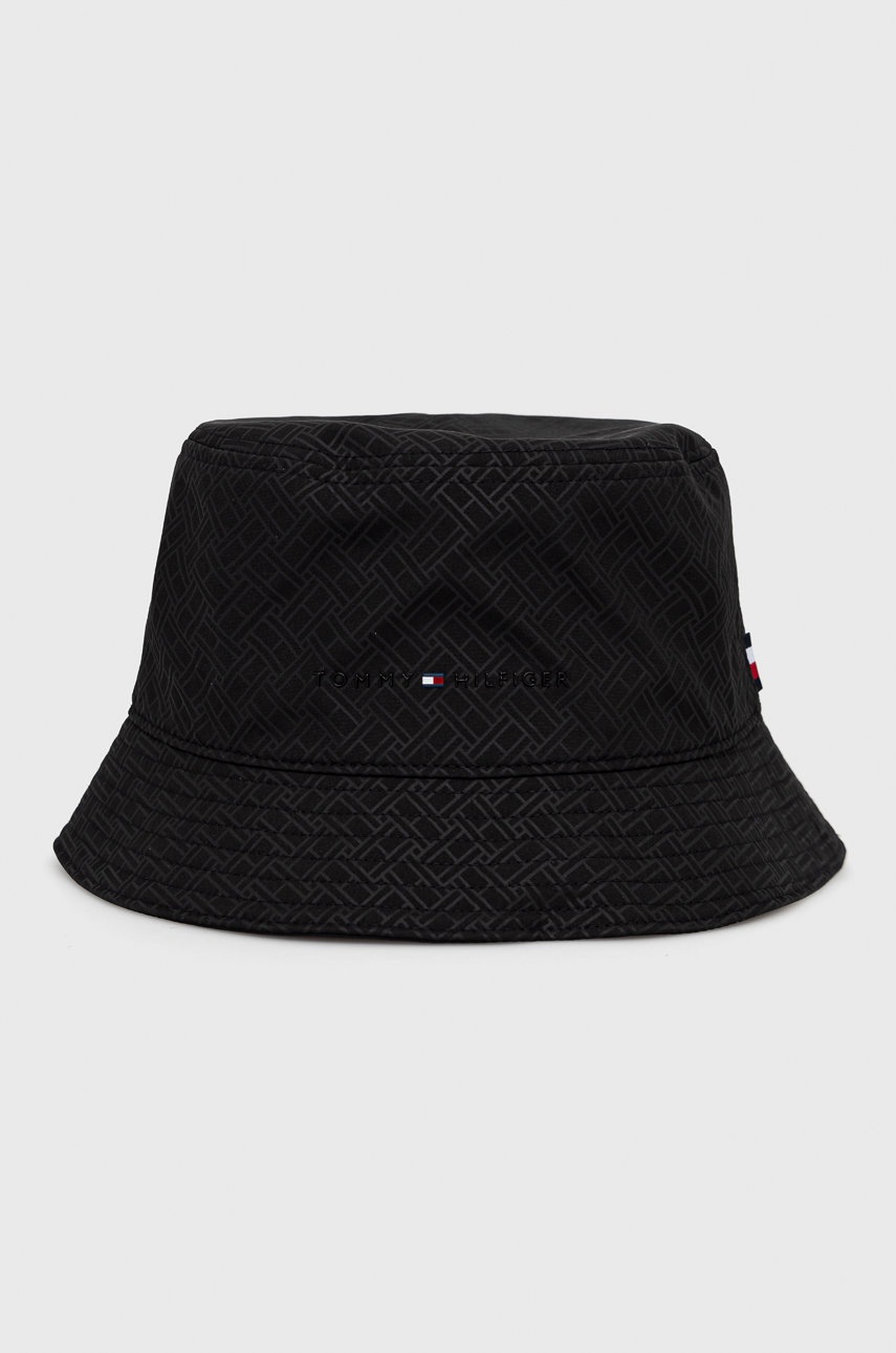

Капела Tommy Hilfiger в черно, Черен