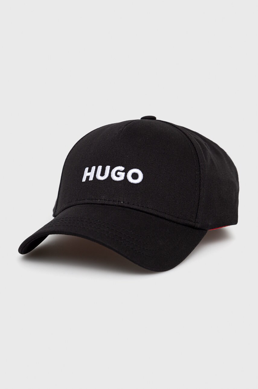 Hugo sapca culoarea negru, cu imprimeu