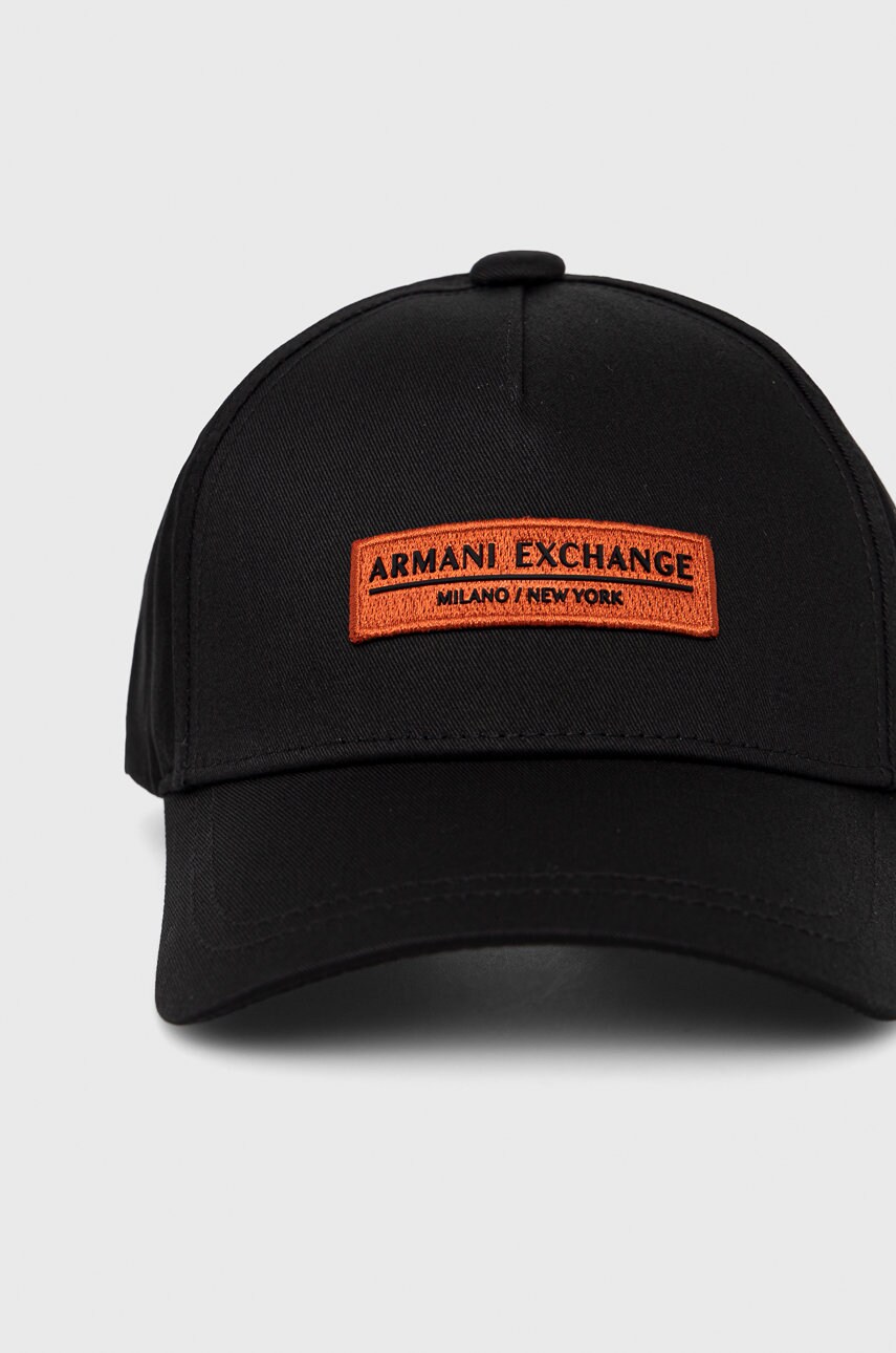 

Хлопковая кепка Armani Exchange цвет чёрный с аппликацией