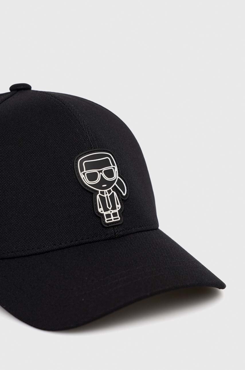 

Кепка Karl Lagerfeld колір чорний з аплікацією