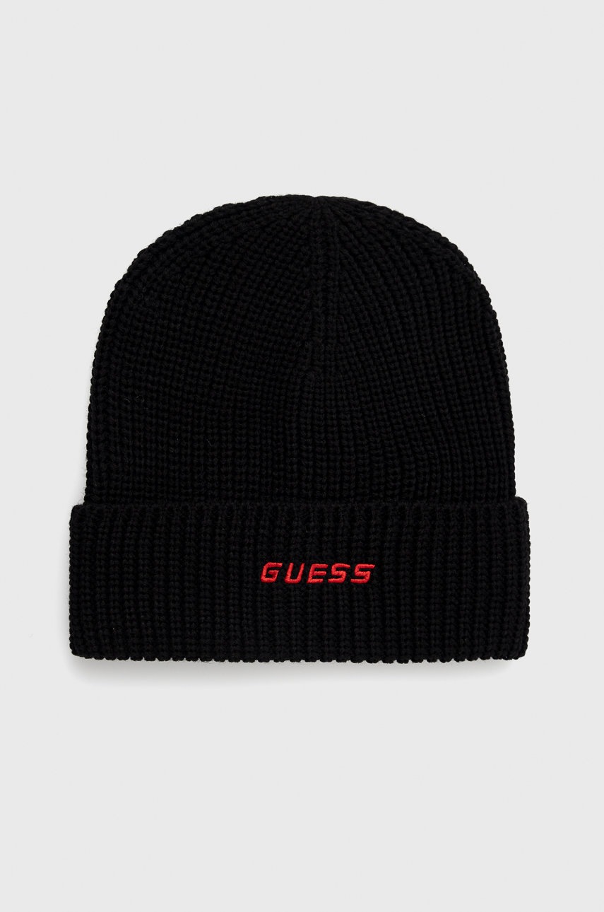 

Шапка Guess в черно, Черен