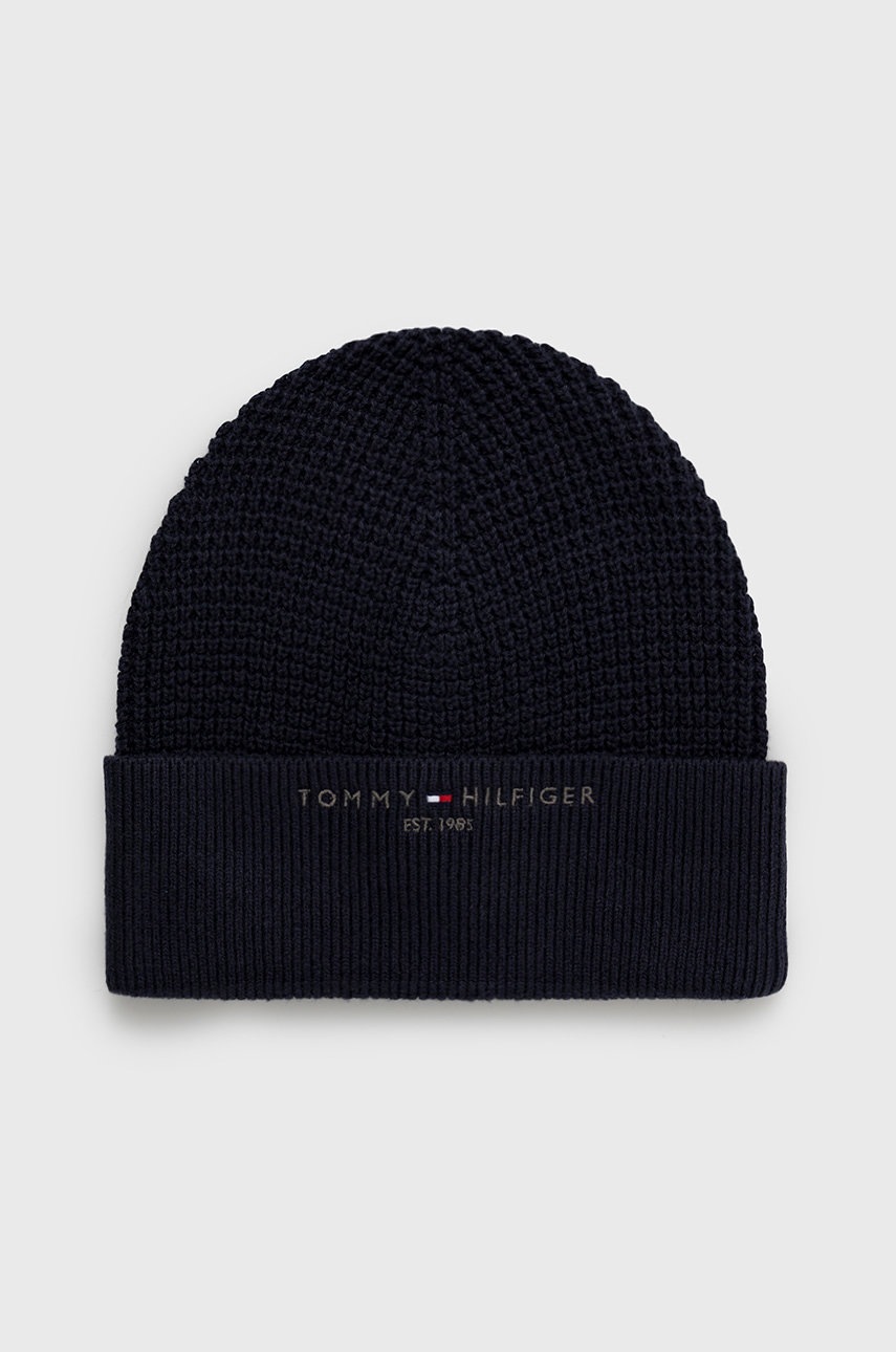 

Памучна шапка Tommy Hilfiger в тъмносиньо с фина плетка от памук, Тъмносин